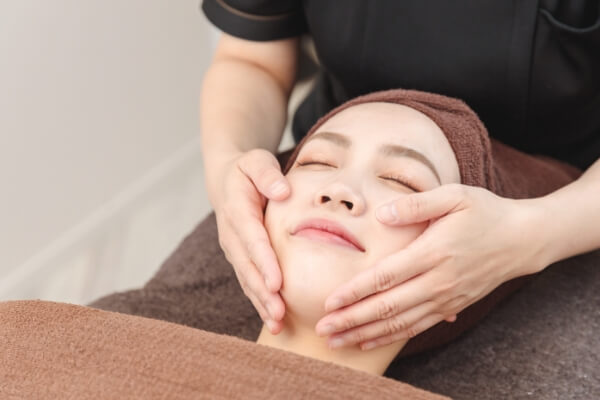 フェイシャル・シミケア